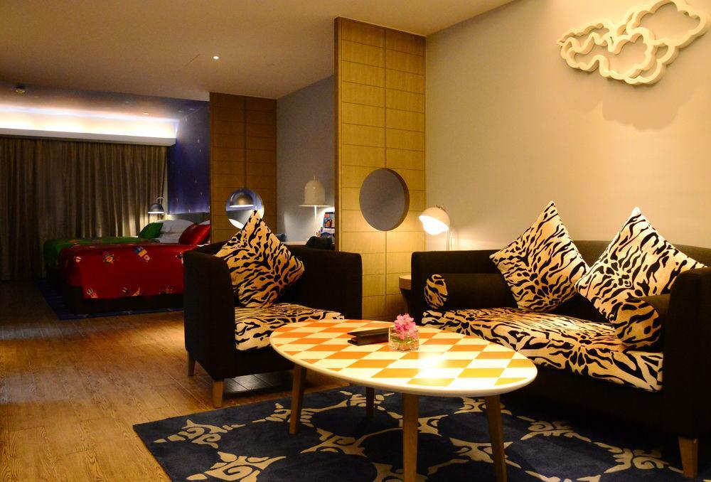 Chimelong Circus Hotel Csuhaj Kültér fotó