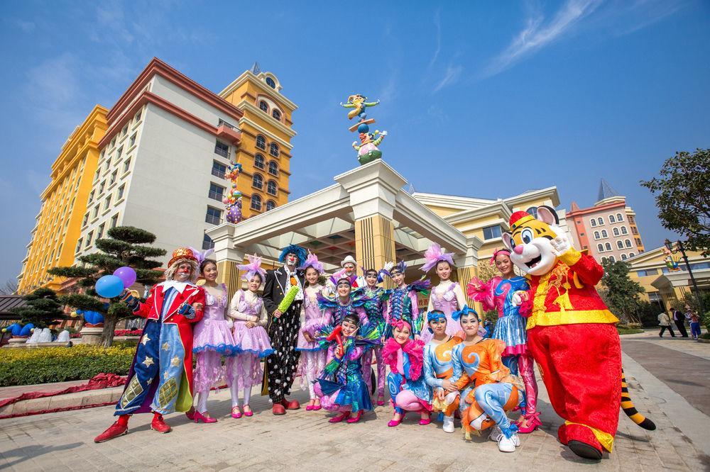 Chimelong Circus Hotel Csuhaj Kültér fotó