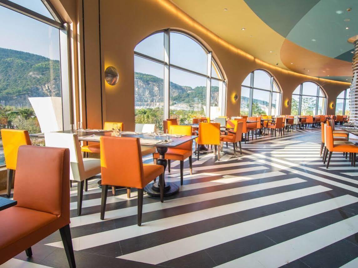 Chimelong Circus Hotel Csuhaj Kültér fotó